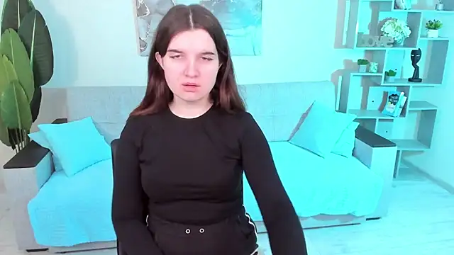 Snapshot of BonneyLove chatting on January 2025 07:18:01 PM BonneyLove online show from January 2025 07:18:01 PM