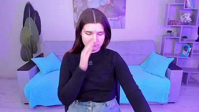 Snapshot of BonneyLove chatting on February 2025 09:48:01 PM BonneyLove online show from February 2025 09:48:01 PM