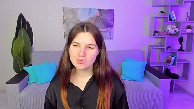 Snapshot of BonneyLove chatting on September 2025 05:34:02 PM BonneyLove online show from September 2025 05:34:02 PM