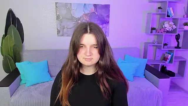 Snapshot of BonneyLove chatting on September 2025 09:04:02 PM BonneyLove online show from September 2025 09:04:02 PM