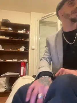 Rebeu313 online show from March 2026 04:18:01 AM