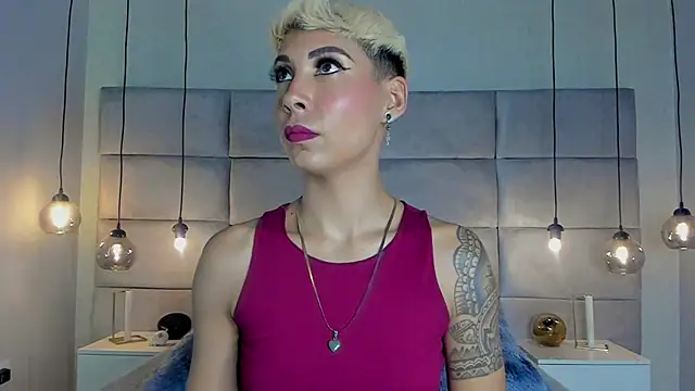 Snapshot of MiaMorgan_ chatting on January 2025 04:04:01 PM MiaMorgan online show from January 2025 04:04:01 PM