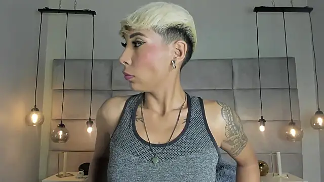 Snapshot of MiaMorgan_ chatting on January 2025 04:10:01 PM MiaMorgan online show from January 2025 04:10:01 PM