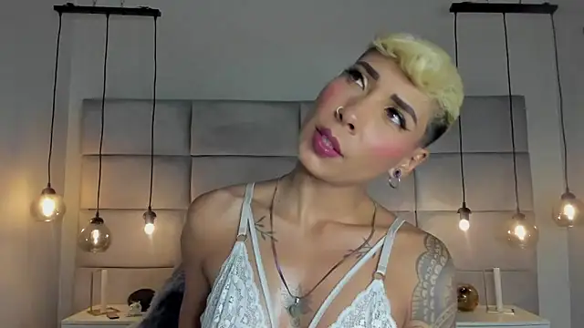 Snapshot of MiaMorgan_ chatting on January 2025 09:04:01 PM MiaMorgan online show from January 2025 09:04:01 PM