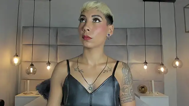 Snapshot of MiaMorgan_ chatting on February 2025 12:05:02 PM MiaMorgan online show from February 2025 12:05:02 PM