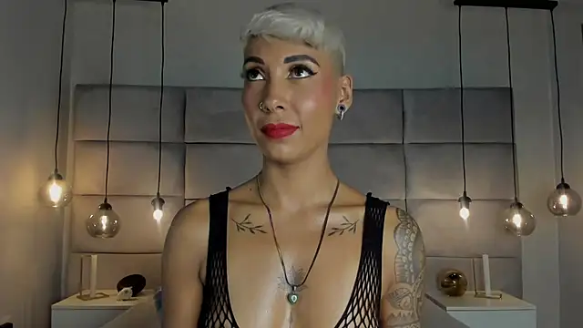 Snapshot of MiaMorgan_ chatting on February 2025 03:06:01 PM MiaMorgan online show from February 2025 03:06:01 PM