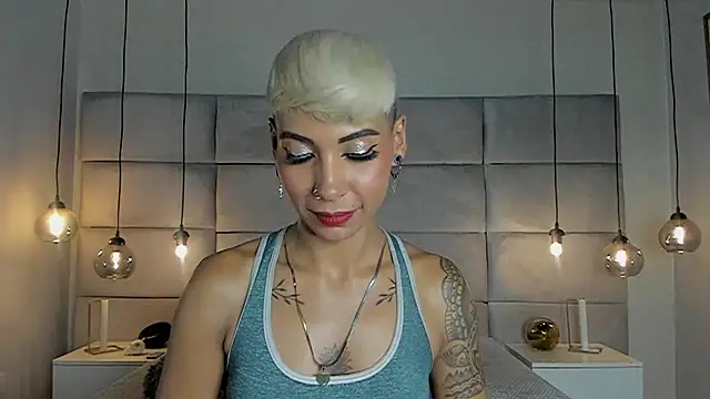 Snapshot of MiaMorgan_ chatting on February 2025 06:22:02 PM MiaMorgan online show from February 2025 06:22:02 PM