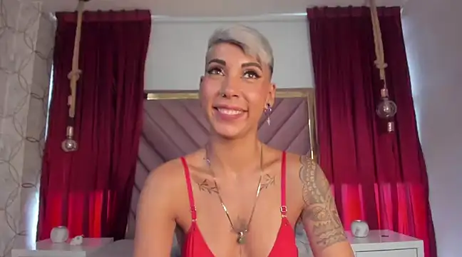 Snapshot of MiaMorgan_ chatting on February 2025 05:15:01 PM MiaMorgan online show from February 2025 05:15:01 PM