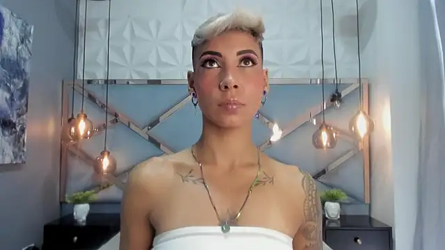 Snapshot of MiaMorgan_ chatting on March 2025 01:05:02 PM MiaMorgan online show from March 2025 01:05:02 PM