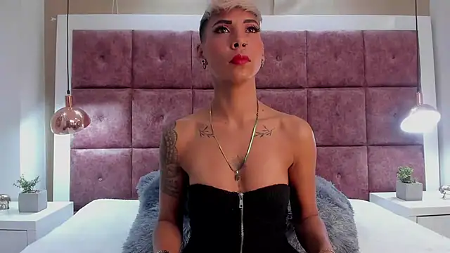 Snapshot of MiaMorgan_ chatting on March 2025 03:28:01 PM MiaMorgan online show from March 2025 03:28:01 PM