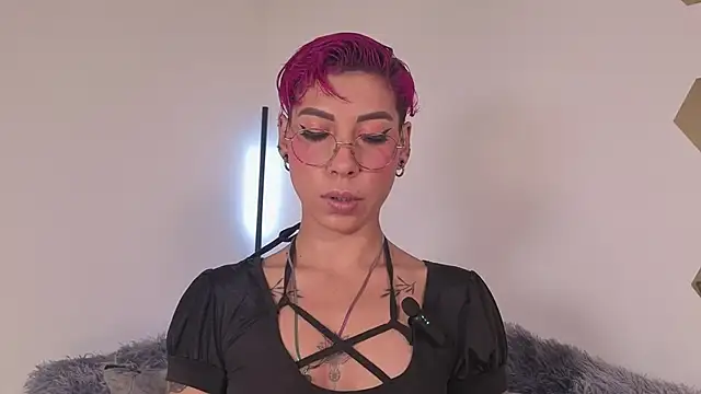 Snapshot of MiaMorgan_ chatting on November 2025 01:22:02 PM MiaMorgan online show from November 2025 01:22:02 PM