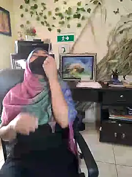 Snapshot of NAJWA-ARAB chatting on December 2024 02:33:01 PM NAJWA-ARAB online show from December 2024 02:33:01 PM