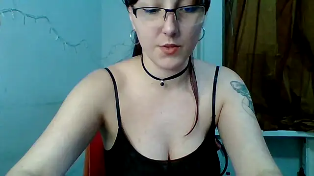 Snapshot of MiaStika chatting on February 2025 07:30:01 PM MiaStika online show from February 2025 07:30:01 PM