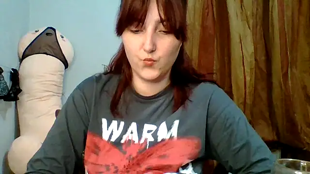 Snapshot of MiaStika chatting on October 2025 07:36:01 PM MiaStika online show from October 2025 07:36:01 PM