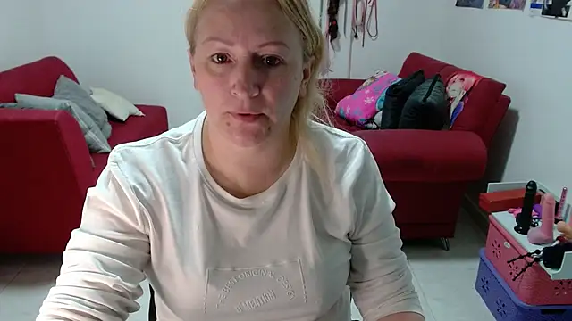 emperabigbootybigass online show from January 2026 12:22:02 PM