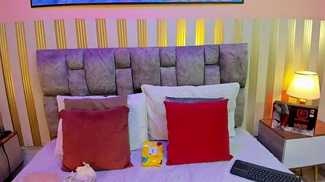 Snapshot of nova_lane chatting on December 2025 07:51:01 PM nova lane online show from December 2025 07:51:01 PM