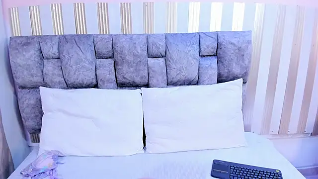 nova lane online show from March 2026 07:35:01 PM