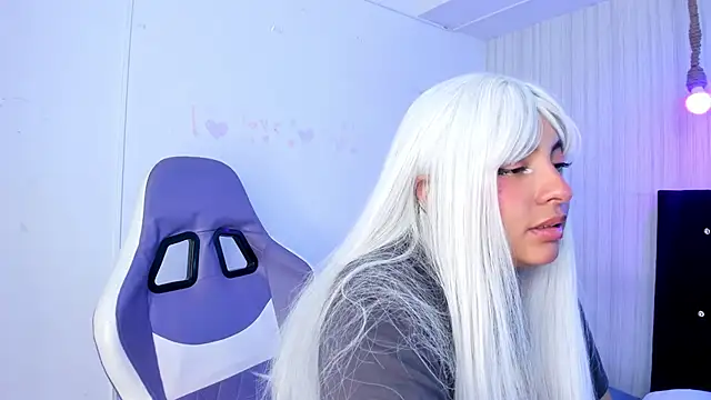 miku katsuragi online show from December 2025 02:16:01 AM