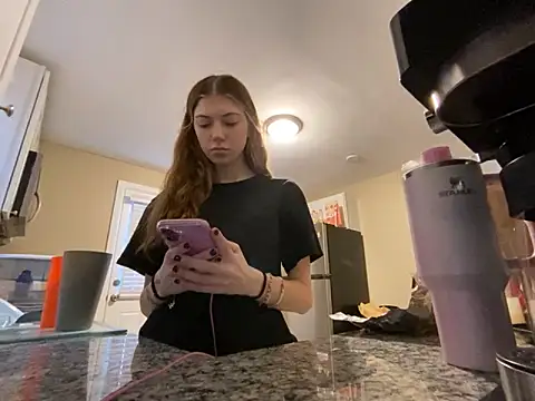 Snapshot of emilycoco chatting on January 2025 10:02:01 PM emilycoco online show from January 2025 10:02:01 PM