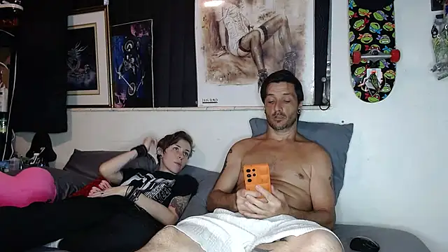 Snapshot of titclitcmndr chatting on February 2025 11:06:02 PM titclitcmndr online show from February 2025 11:06:02 PM