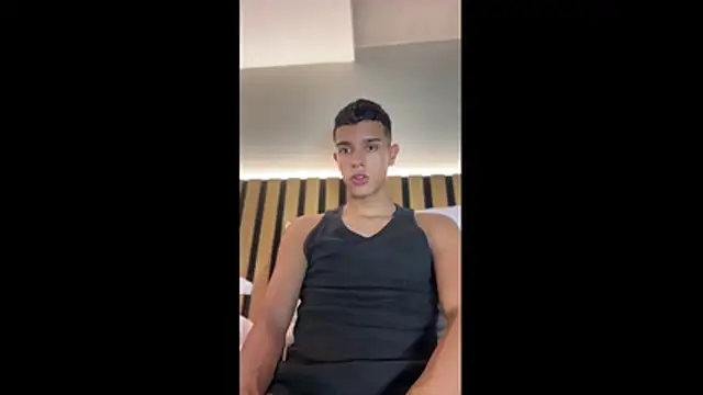 Snapshot of Busterspinter chatting on July 2026 01:20:01 AM Busterspinter online show from July 2026 01:20:01 AM