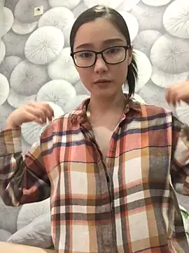 Milka23 online show from February 2025 12:08:01 PM