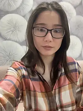 Milka23 online show from March 2025 02:43:02 PM