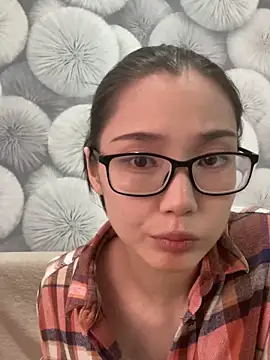 Milka23 online show from March 2025 12:50:02 PM