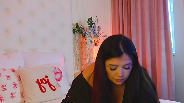 Snapshot of Amberseyes chatting on May 2026 08:53:02 AM Amberseyes online show from May 2026 08:53:02 AM