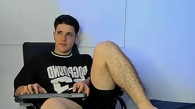 Snapshot of Adan_rivas_ chatting on February 2025 02:18:01 AM Adan rivas online show from February 2025 02:18:01 AM