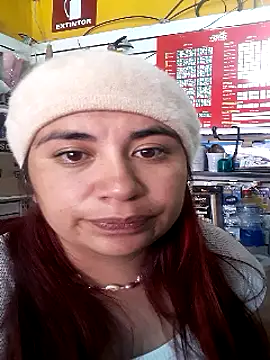 Alunay girl online show from December 2024 07:18:01 PM