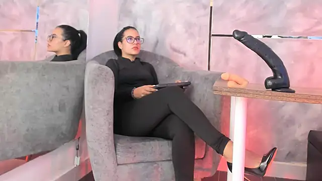 Snapshot of Ellaochoa chatting on November 2025 11:31:02 AM Ellaochoa online show from November 2025 11:31:02 AM