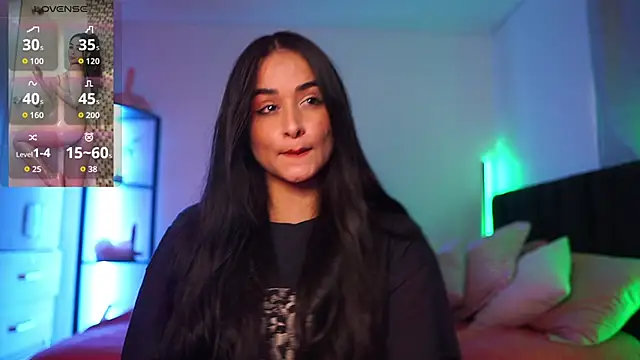 Snapshot of abigail_adamss chatting on October 2025 07:20:01 PM abigail adamss online show from October 2025 07:20:01 PM