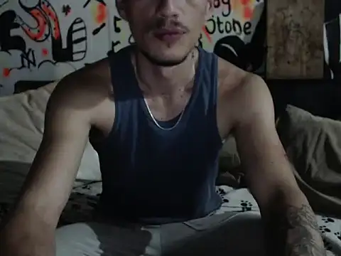 roystonee01 online show from September 2025 09:58:01 AM