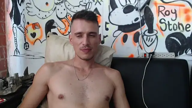 roystonee01 online show from February 2026 09:10:02 PM