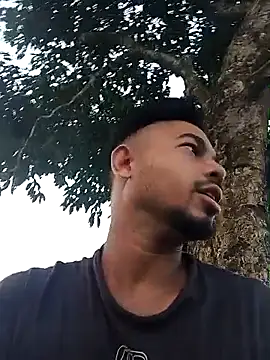 Snapshot of arafat_mia chatting on October 2025 12:18:01 AM arafat mia online show from October 2025 12:18:01 AM