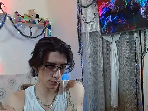 Snapshot of Yedrix chatting on December 2024 10:12:01 PM Yedrix online show from December 2024 10:12:01 PM