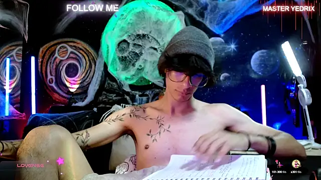 Snapshot of Yedrix chatting on October 2025 08:20:01 PM Yedrix online show from October 2025 08:20:01 PM