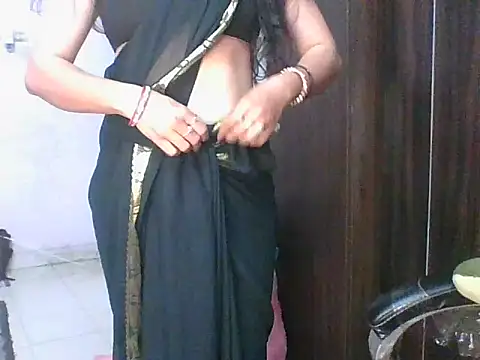 santurmom online show from February 2026 07:17:02 PM