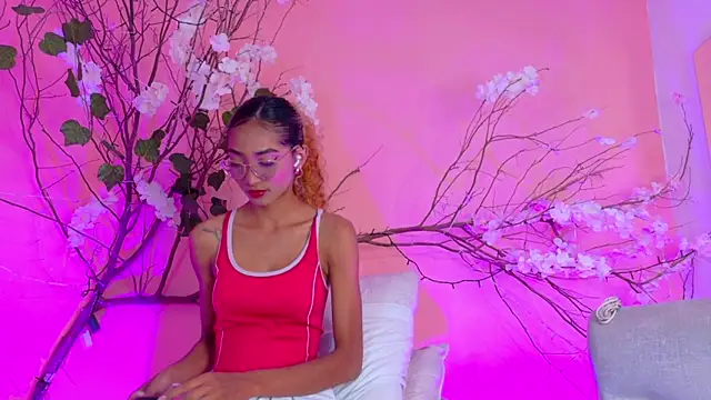 Charlotte Love10 online show from March 2026 12:09:01 PM