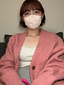 Snapshot of -x_MIU_x chatting on June 2026 10:17:02 AM -x MIU x online show from June 2026 10:17:02 AM