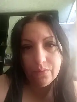 Snapshot of Veronica-Celie chatting on May 2026 08:10:02 AM Veronica-Celie online show from May 2026 08:10:02 AM
