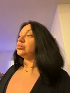 AlyssiaAmoreXO online show from October 2025 05:19:01 PM