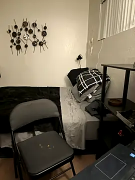 Snapshot of PEGATIVET chatting on October 2025 09:43:02 AM PEGATIVET online show from October 2025 09:43:02 AM