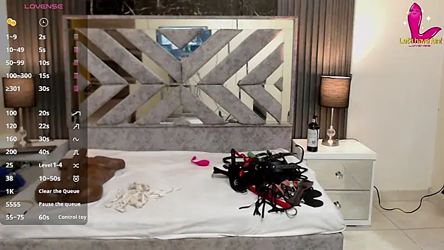 ValentinaThomas online show from February 2025 08:25:01 PM