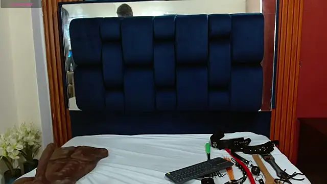 ValentinaThomas online show from February 2025 07:27:02 PM