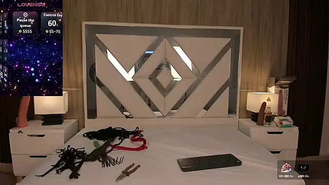 ValentinaThomas online show from October 2025 07:32:02 PM