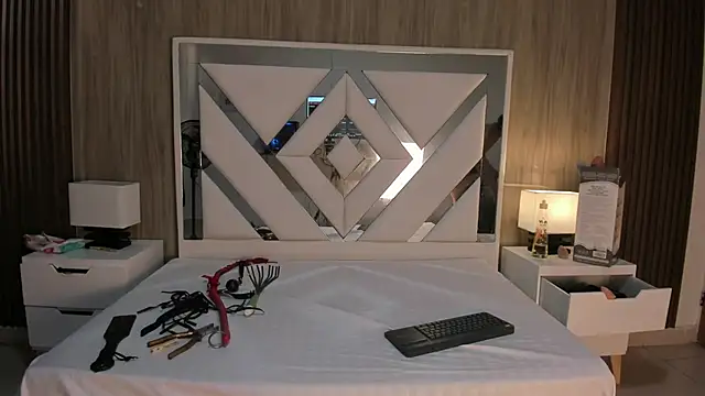 ValentinaThomas online show from October 2025 07:46:02 PM