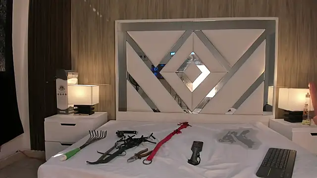 ValentinaThomas online show from October 2025 07:27:01 PM