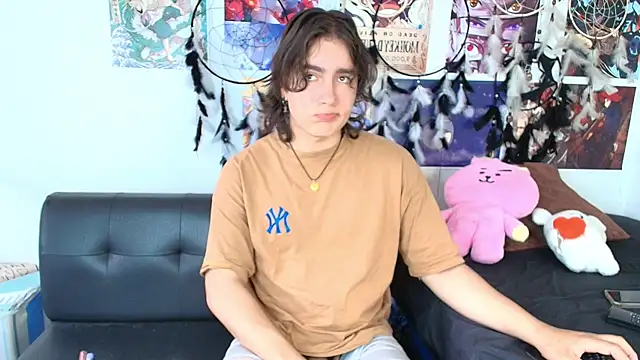 lukashollow  online show from October 2025 03:53:01 PM